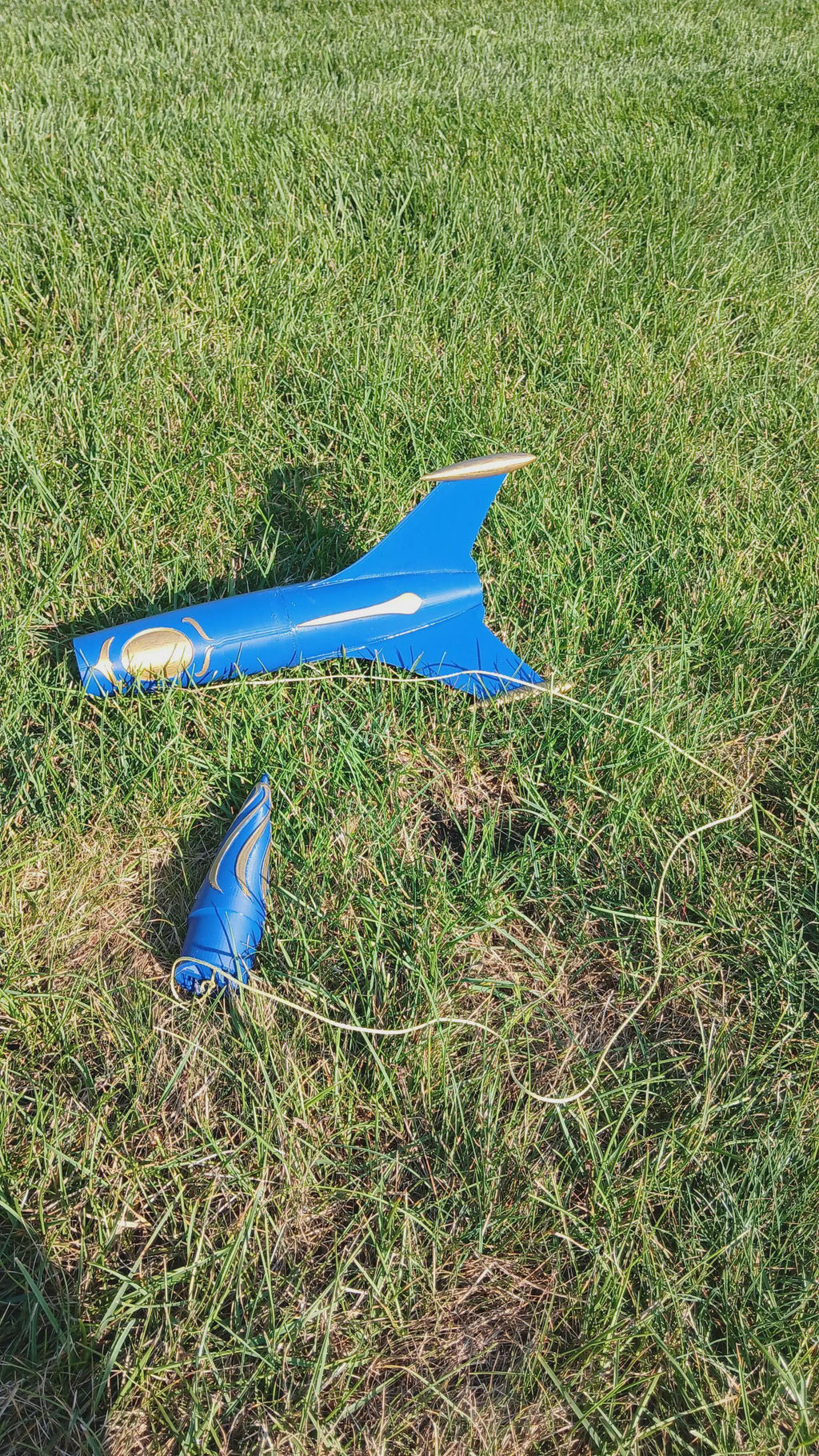 Starlance Model Rocket Kit: Retro Royal Design - Skill Level 3