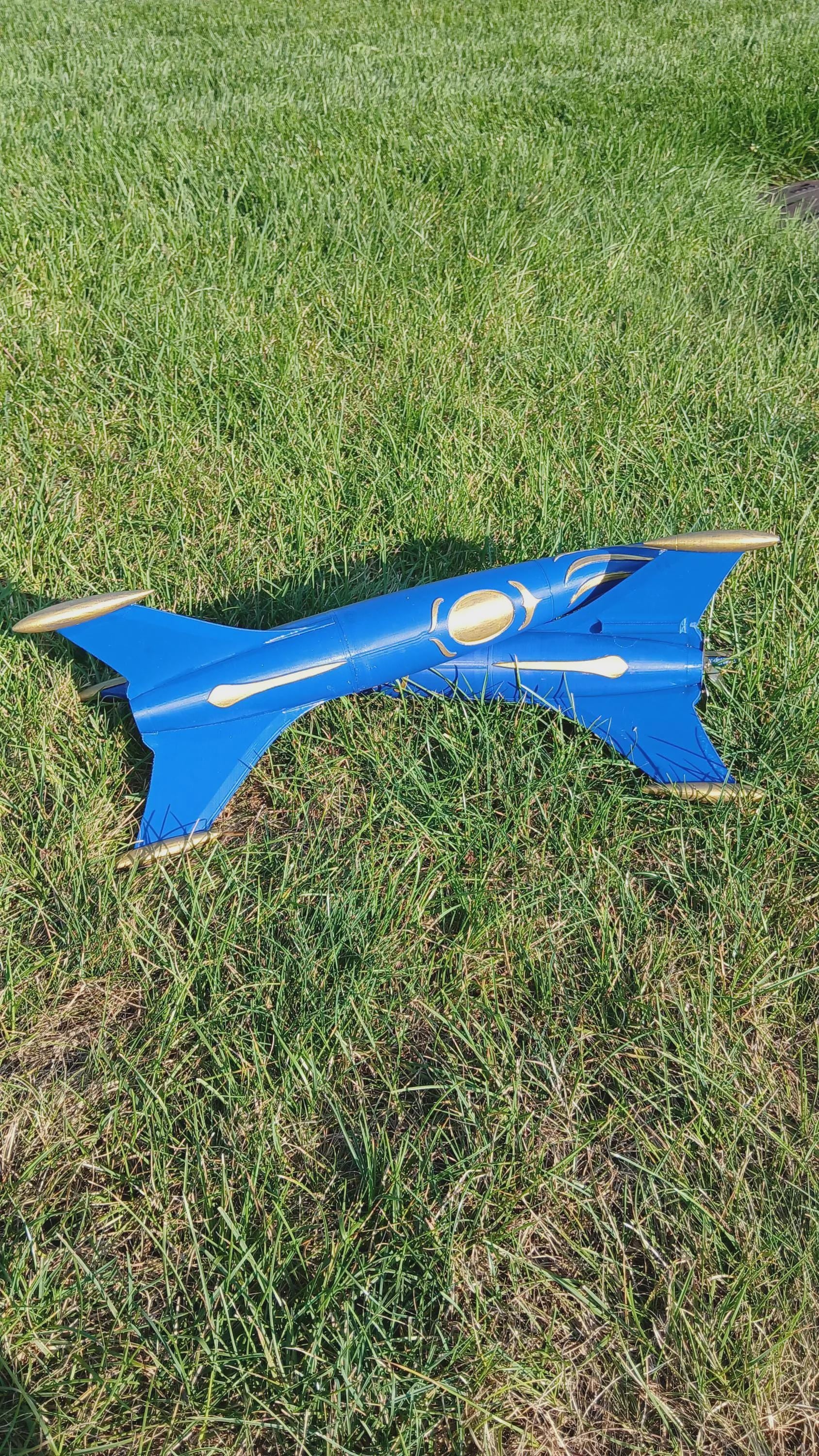 Starlance Model Rocket Kit: Retro Royal Design - Skill Level 3